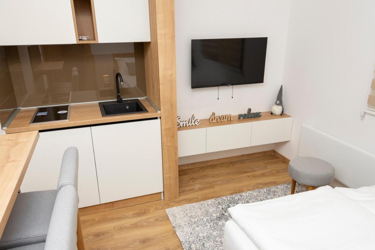 Apartmani Kamavu Jahorina Exteriör bild