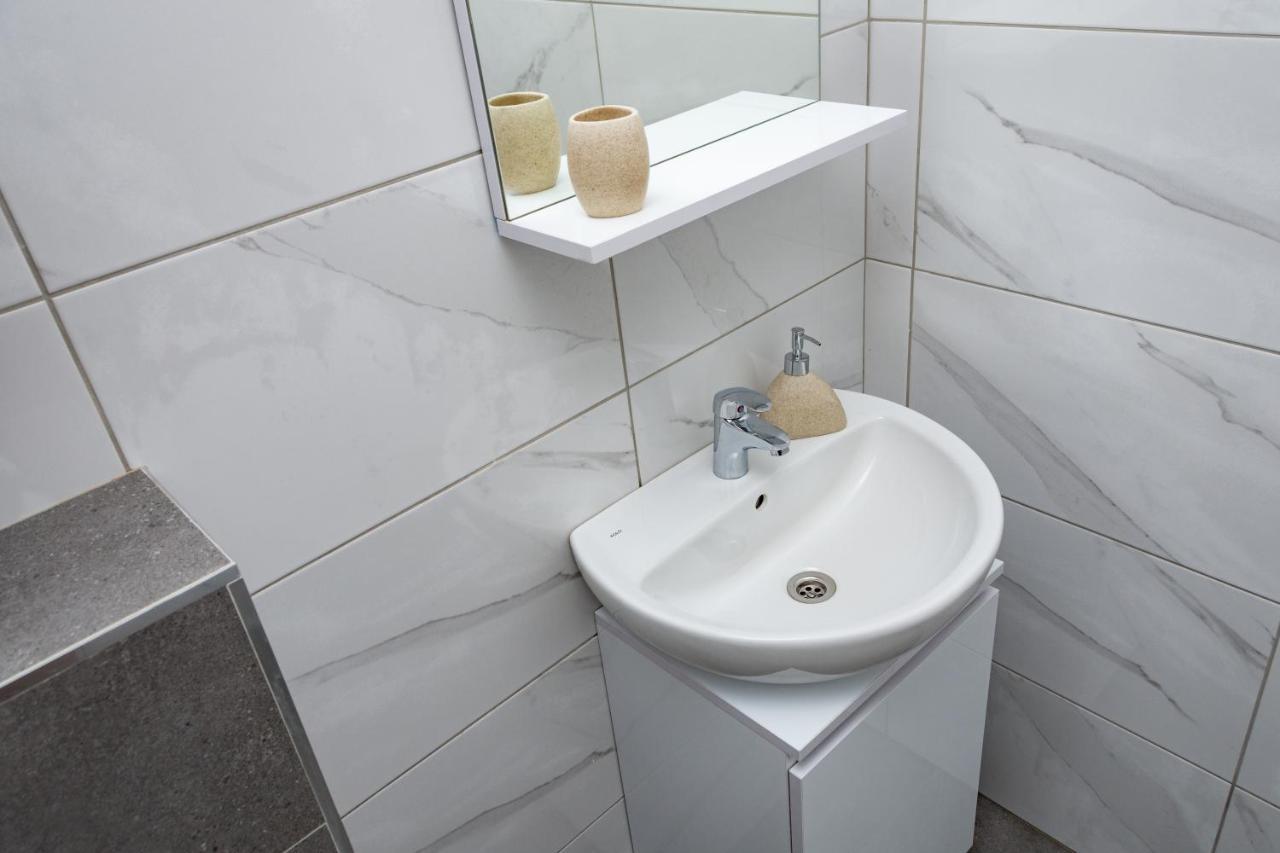 Apartmani Kamavu Jahorina Exteriör bild