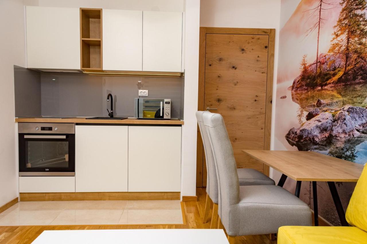 Apartmani Kamavu Jahorina Exteriör bild