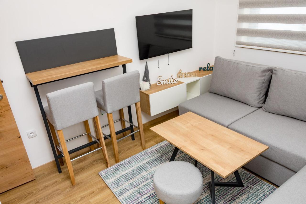 Apartmani Kamavu Jahorina Exteriör bild